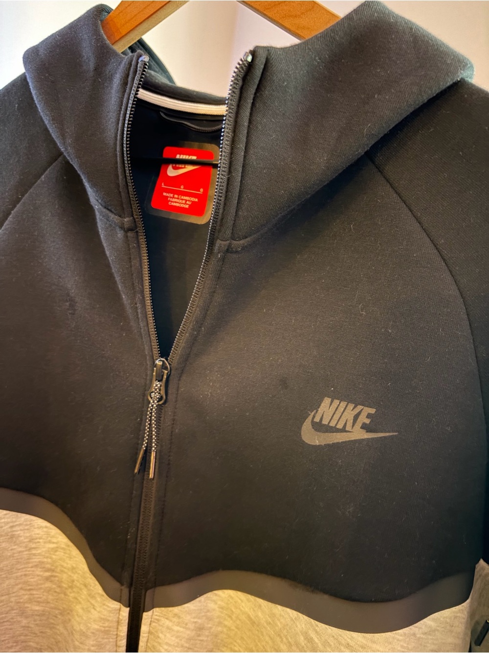 Nike Black & Grey Colorblock Nike Tech Full-Zip Hoodie - Picture 4 of 5